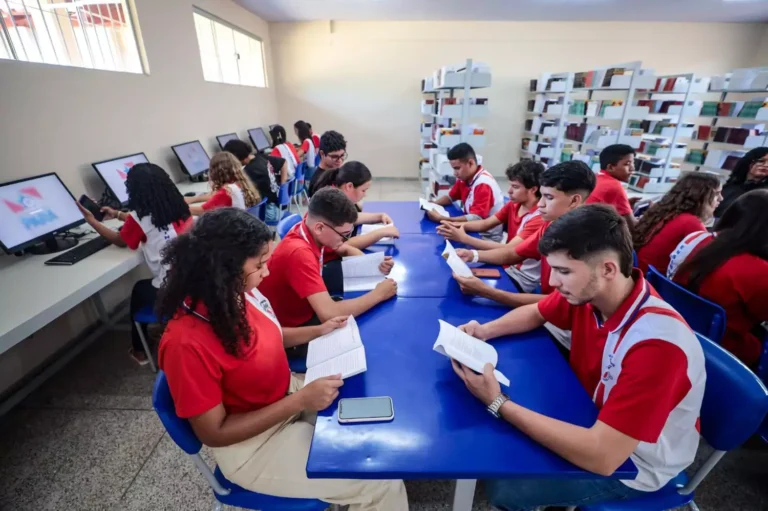 Pará é o único estado com avanço histórico no ensino médio e redução na evasão escolar